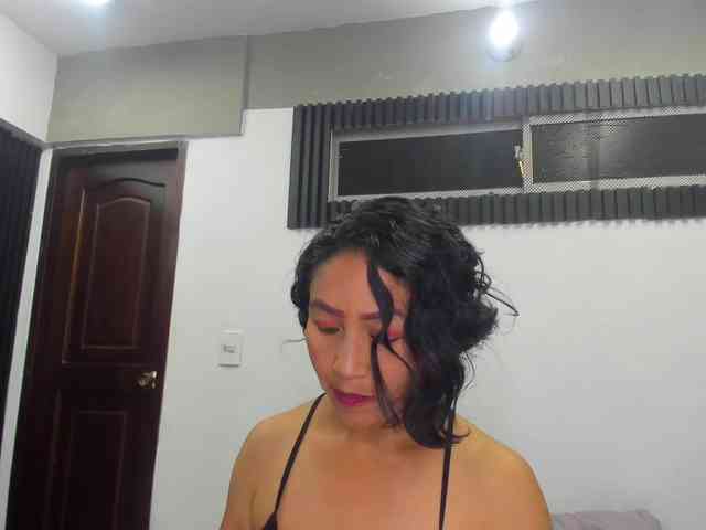 emperatris-23 webcam