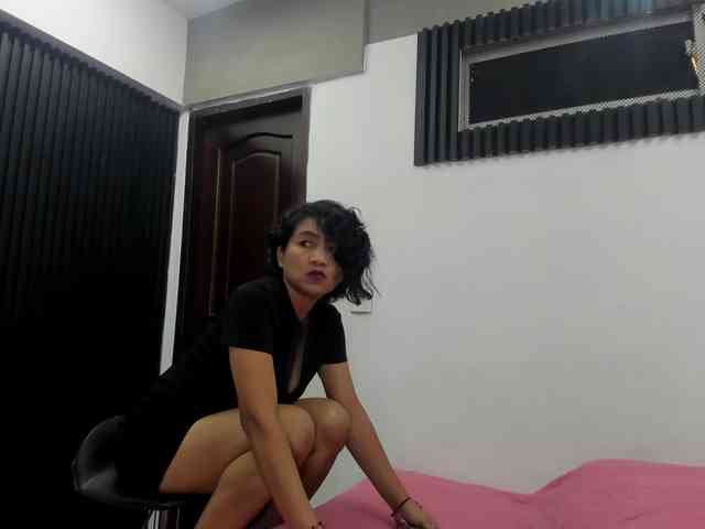 emperatris-23 webcam