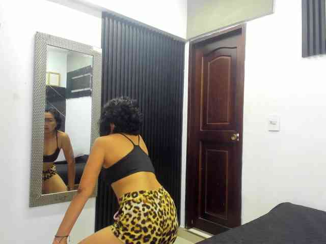 emperatris-23 webcam