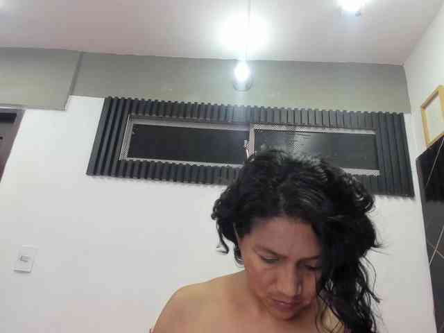 emperatris-23 webcam