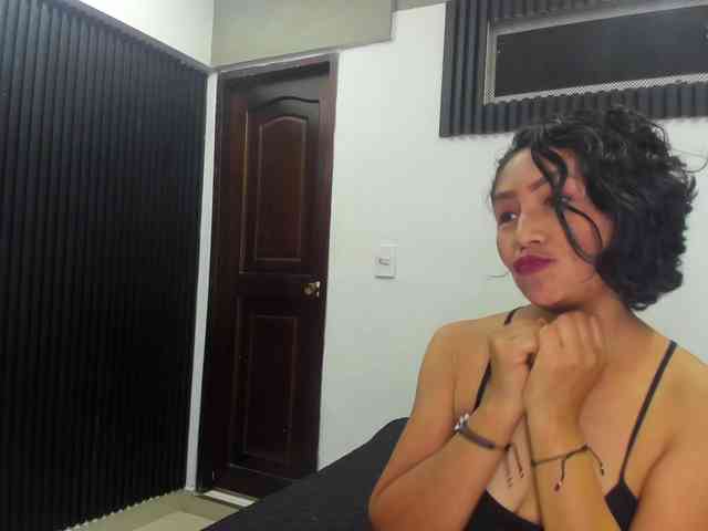 emperatris-23 webcam