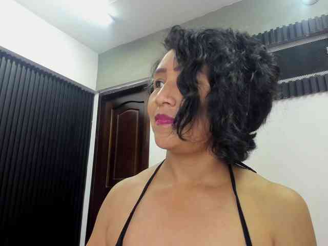 emperatris-23 webcam