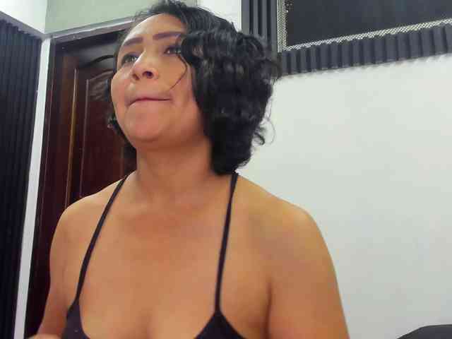 emperatris-23 webcam