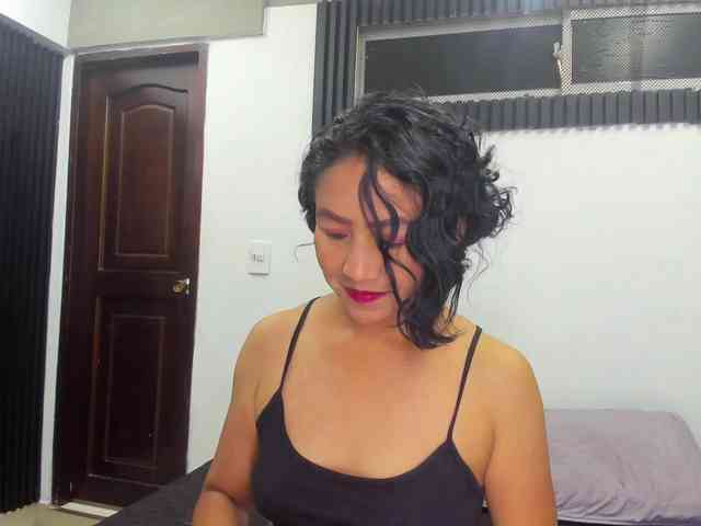 emperatris-23 webcam