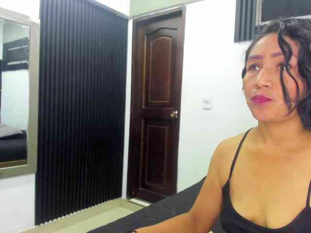 emperatris-23 webcam