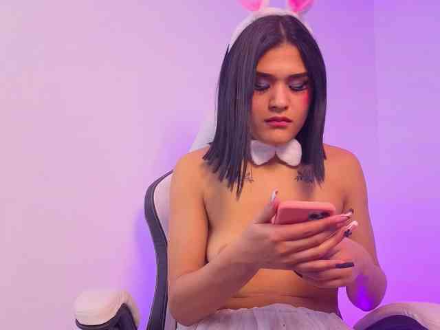 VioletJhonson webcam