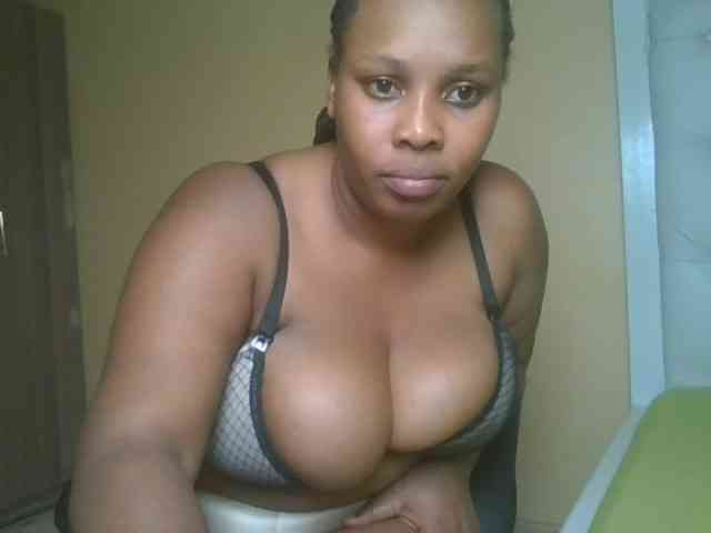 Queenlily25 webcam