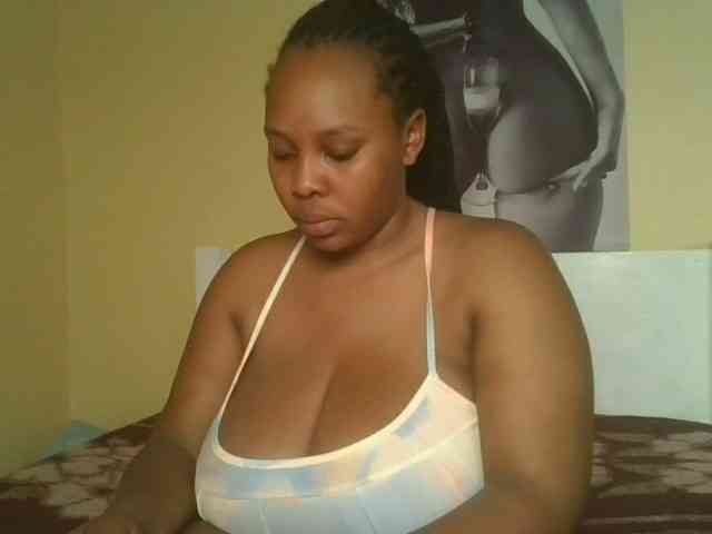 Queenlily25 webcam