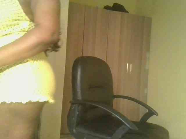 Queenlily25 webcam