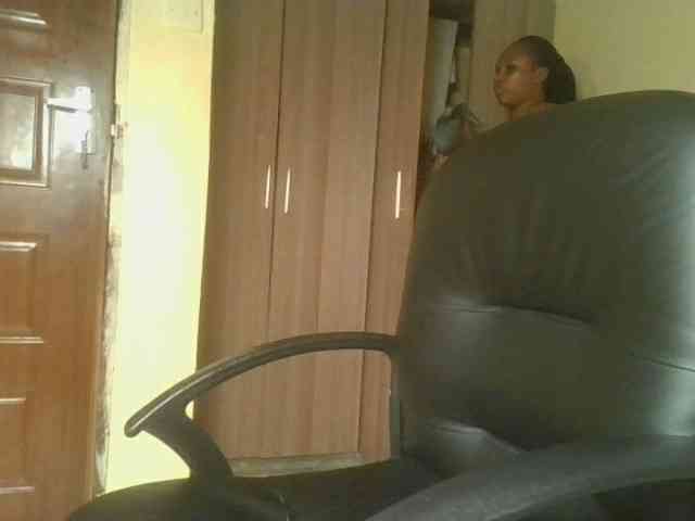 Queenlily25 webcam