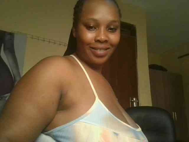 Queenlily25 webcam