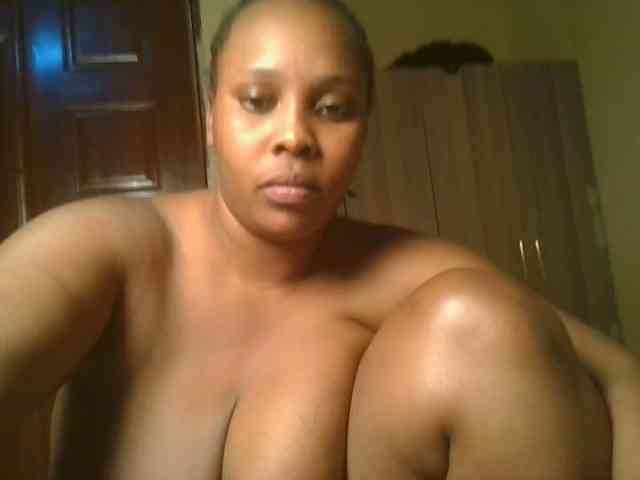 Queenlily25 webcam
