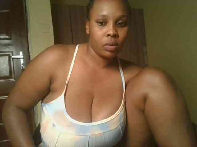 Queenlily25 webcam