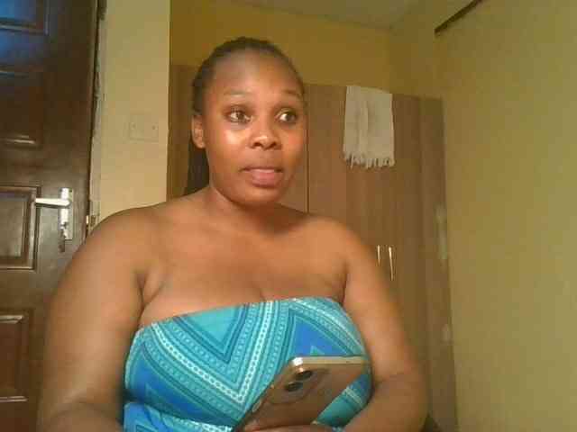 Queenlily25 webcam