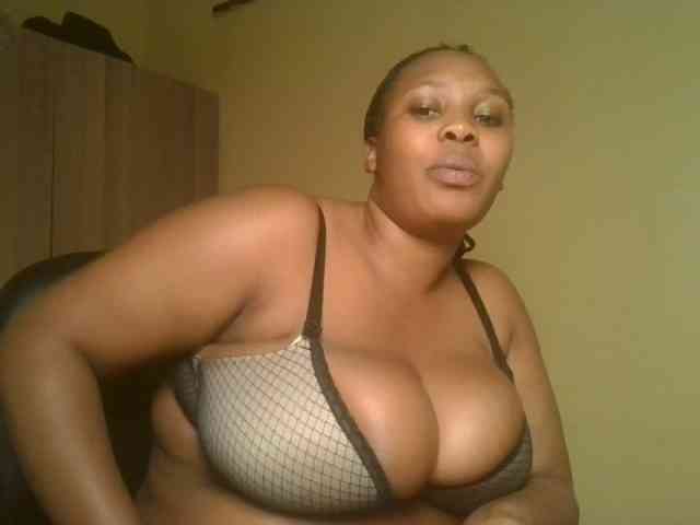 Queenlily25 webcam