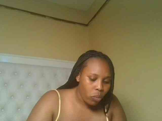 Queenlily25 webcam