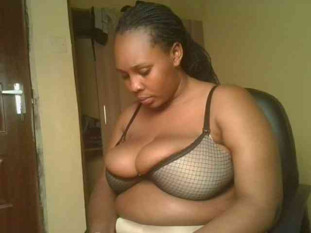 Queenlily25 webcam