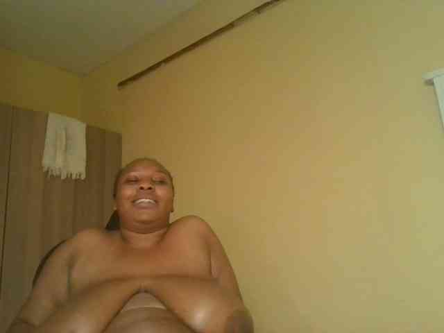 Queenlily25 webcam