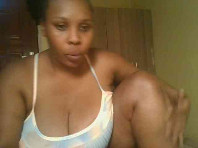 Queenlily25 webcam