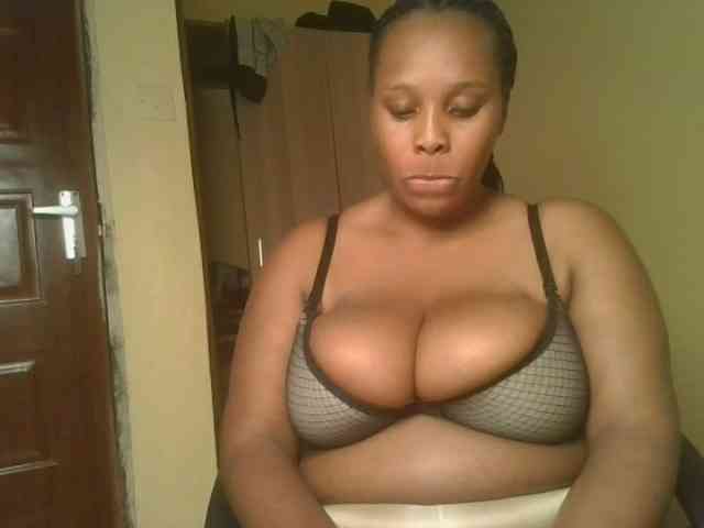 Queenlily25 webcam