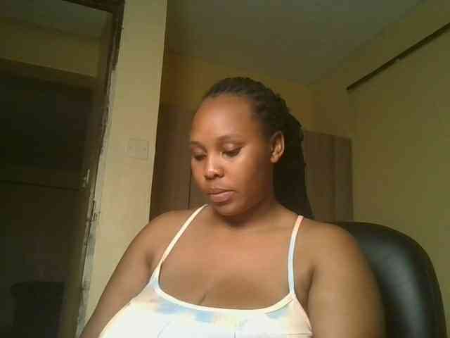 Queenlily25 webcam