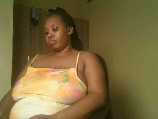 Queenlily25 webcam