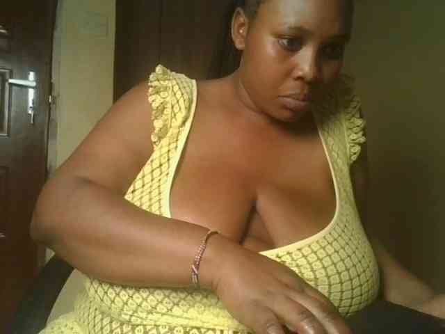 Queenlily25 webcam