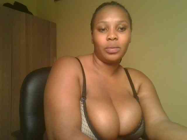 Queenlily25 webcam