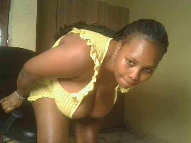 Queenlily25 webcam