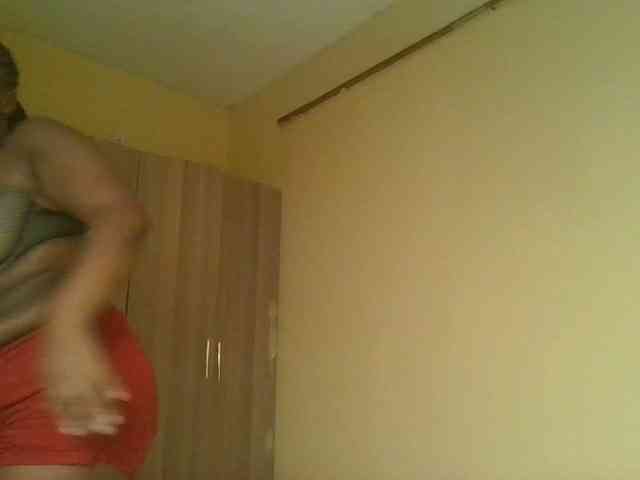 Queenlily25 webcam