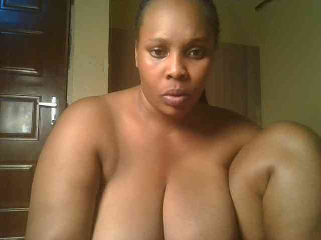 Queenlily25 webcam