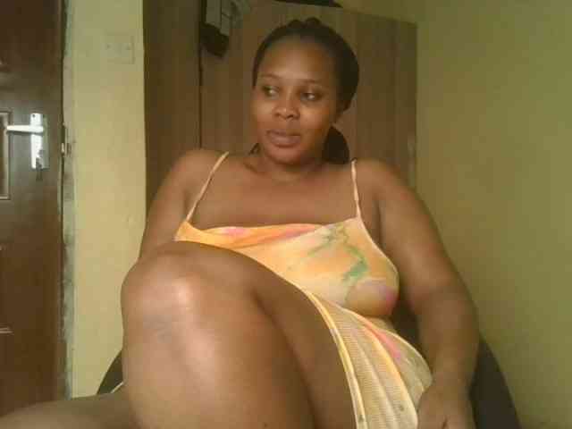 Queenlily25 webcam