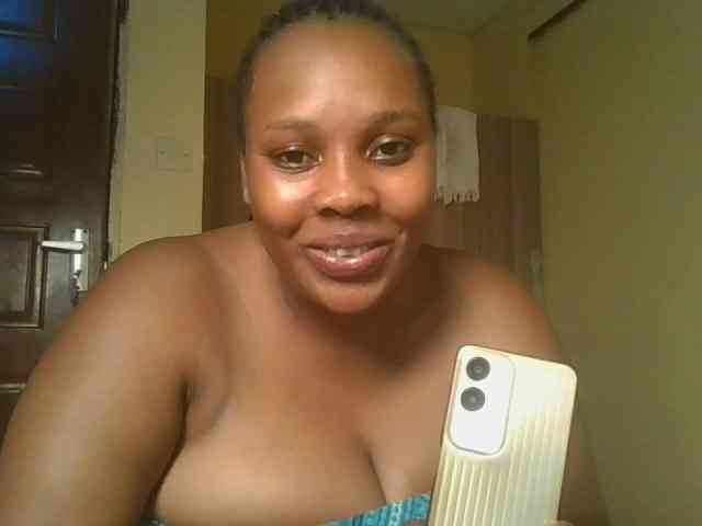Queenlily25 webcam