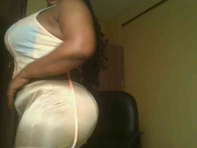 Queenlily25 webcam