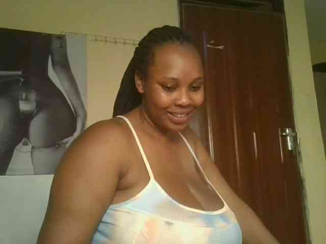 Queenlily25 webcam