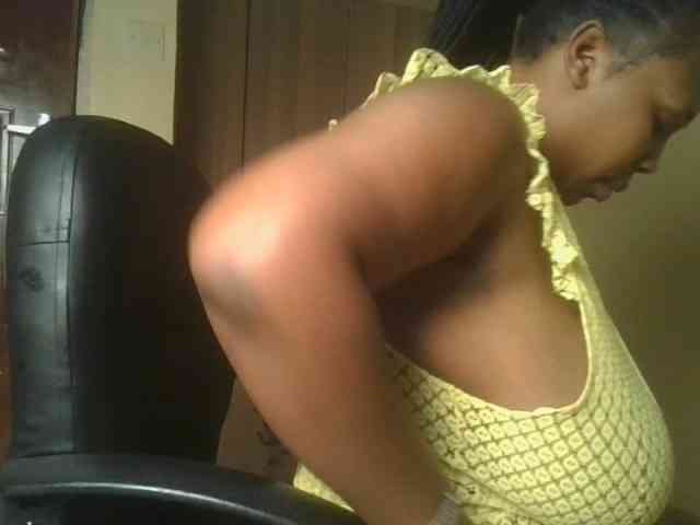 Queenlily25 webcam