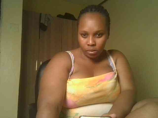 Queenlily25 webcam