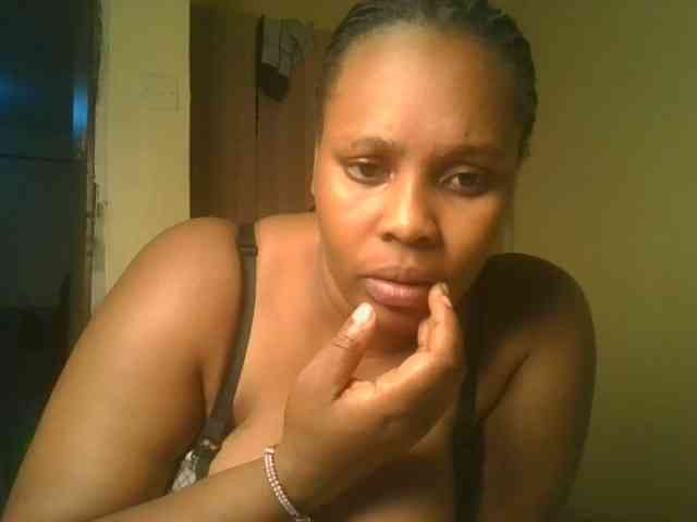 Queenlily25 webcam