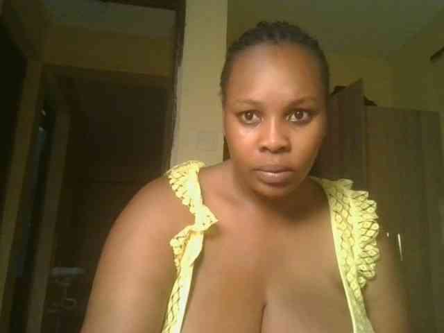Queenlily25 webcam