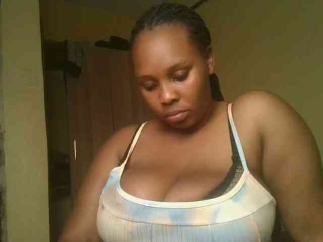 Queenlily25 webcam