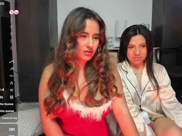 Sara-and-cami webcam