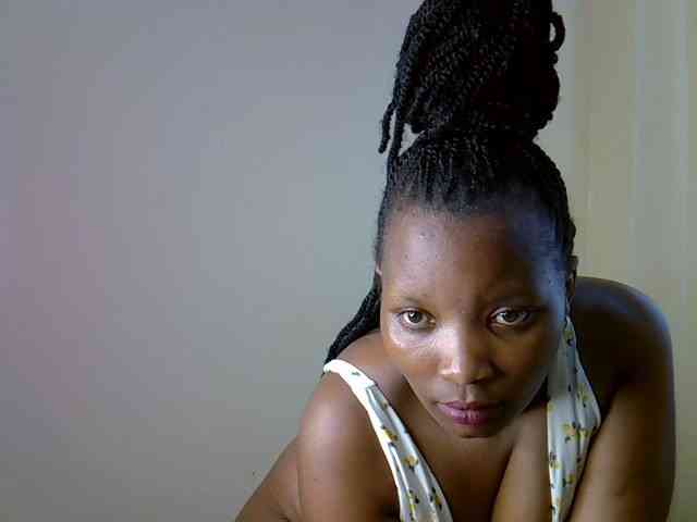 Sexxyqueenss webcam