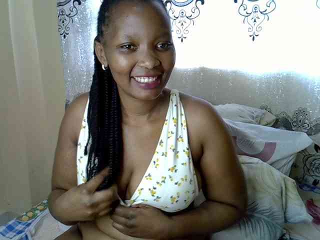 Sexxyqueenss webcam