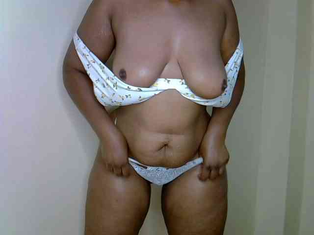 Sexxyqueenss webcam