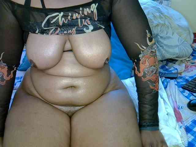 Sexxyqueenss webcam