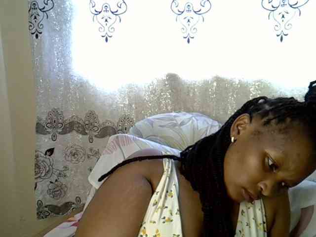 Sexxyqueenss webcam
