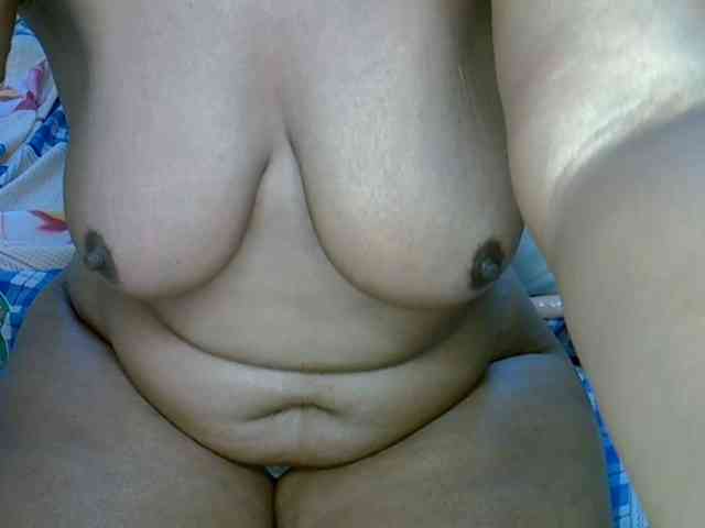 Sexxyqueenss webcam