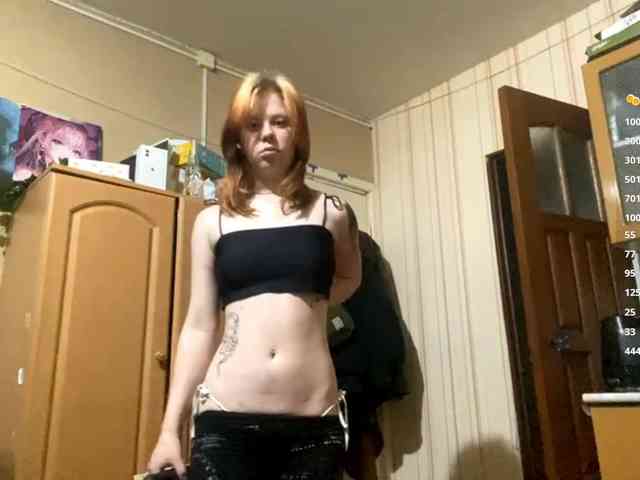 ShelliKvek webcam