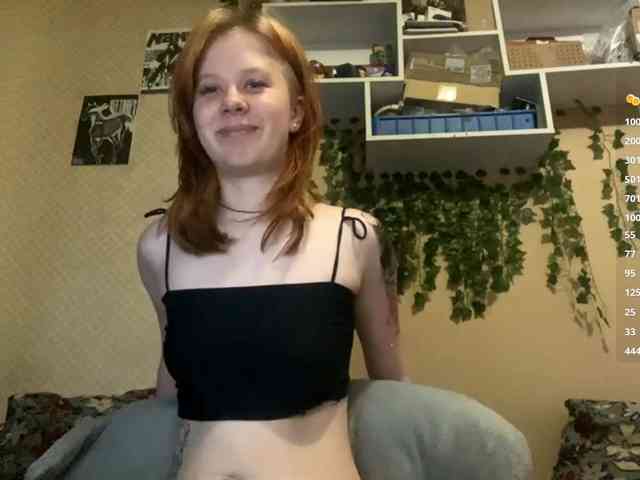 ShelliKvek webcam