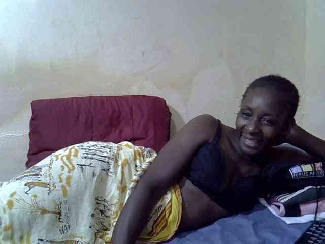 Preetypussie webcam